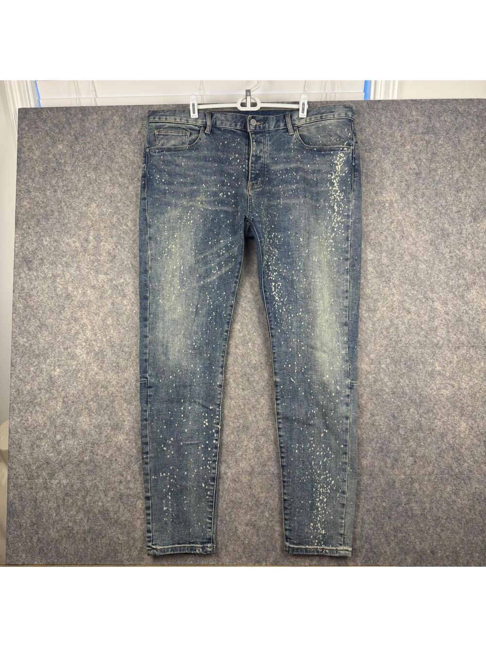 MNML Men’s Distressed Button Fly Paint Splatter Blue Jeans Size 40 x 33 EUC 409